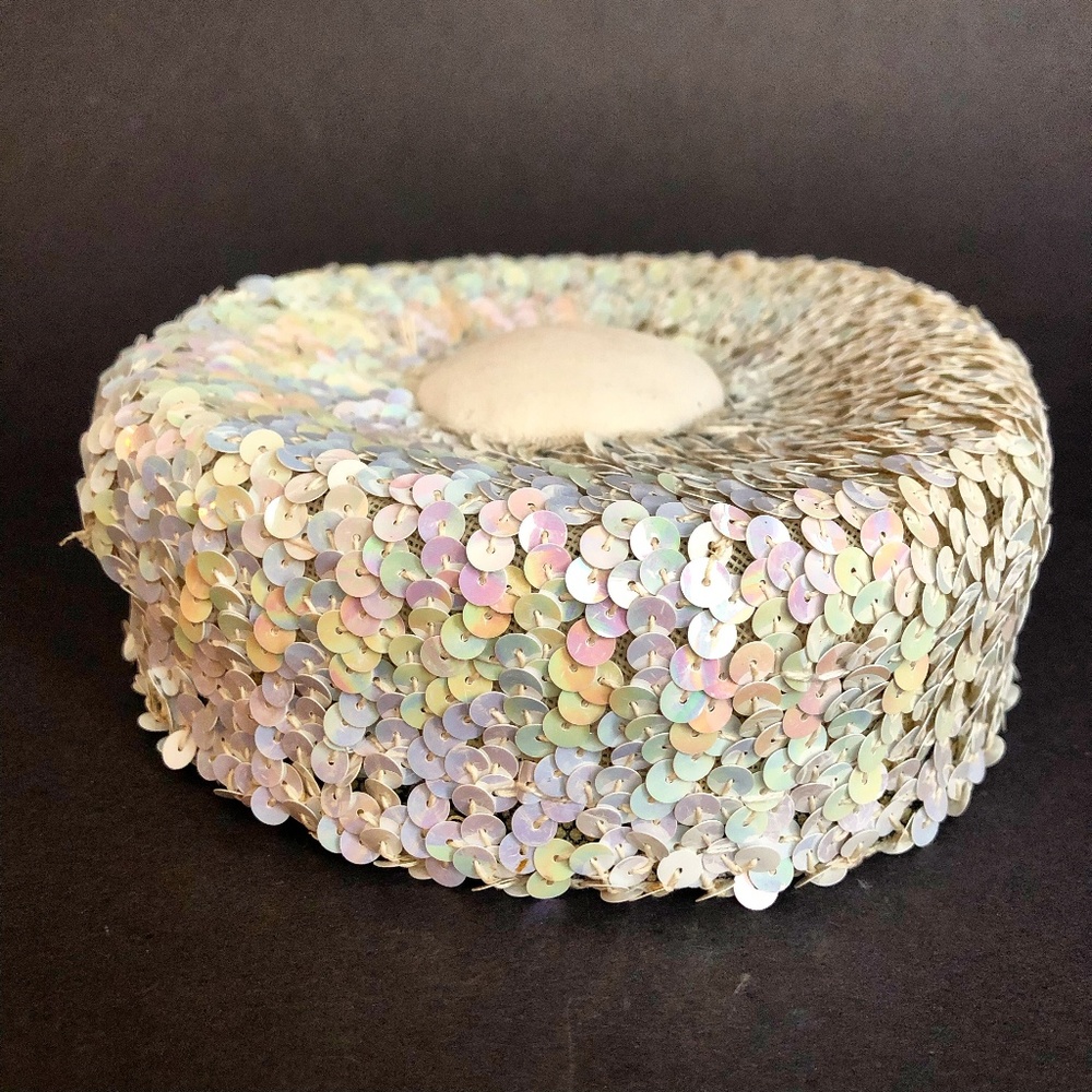 Skol Nips Vintage Unicorn Pillbox Hat/ 1960s